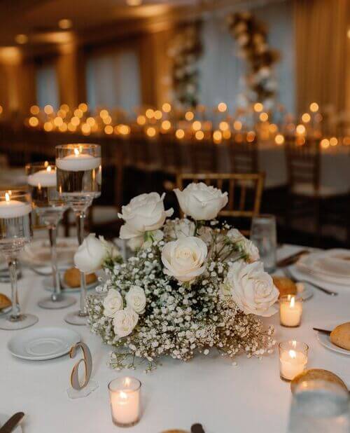 round table wedding centerpiece