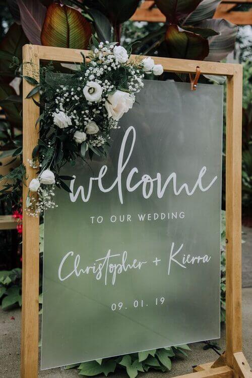 welcome wedding sign