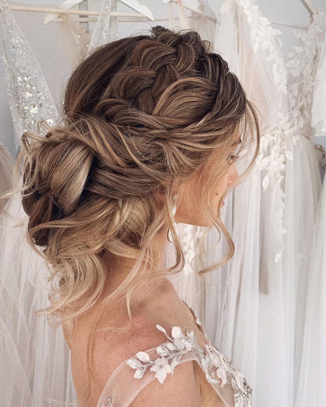 Elegant Buns