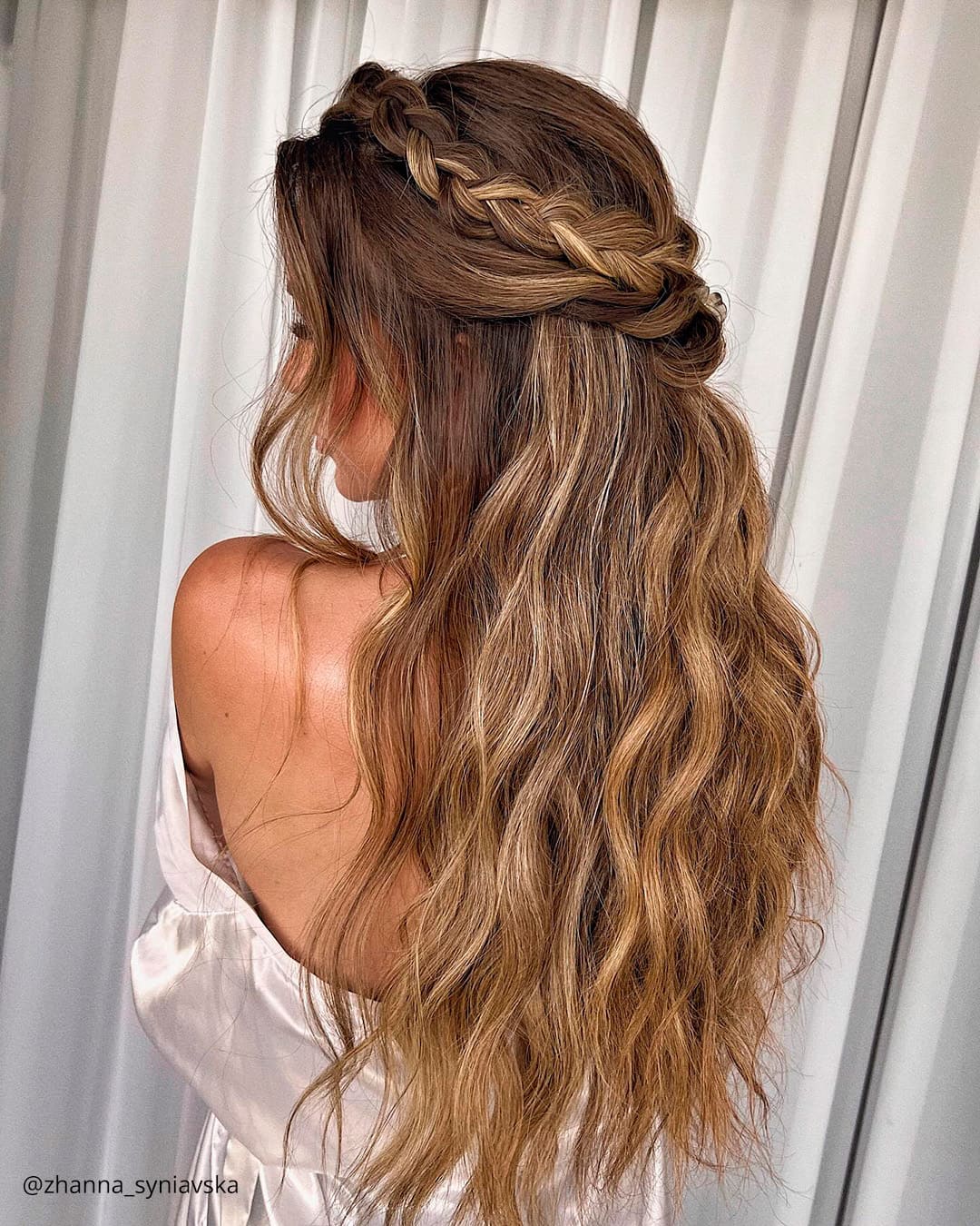 Modern Indian Wedding Hairstyles For Long Hair