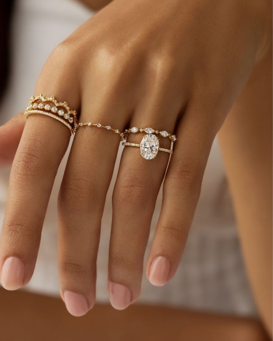 Pear-Shaped Engagement Rings
