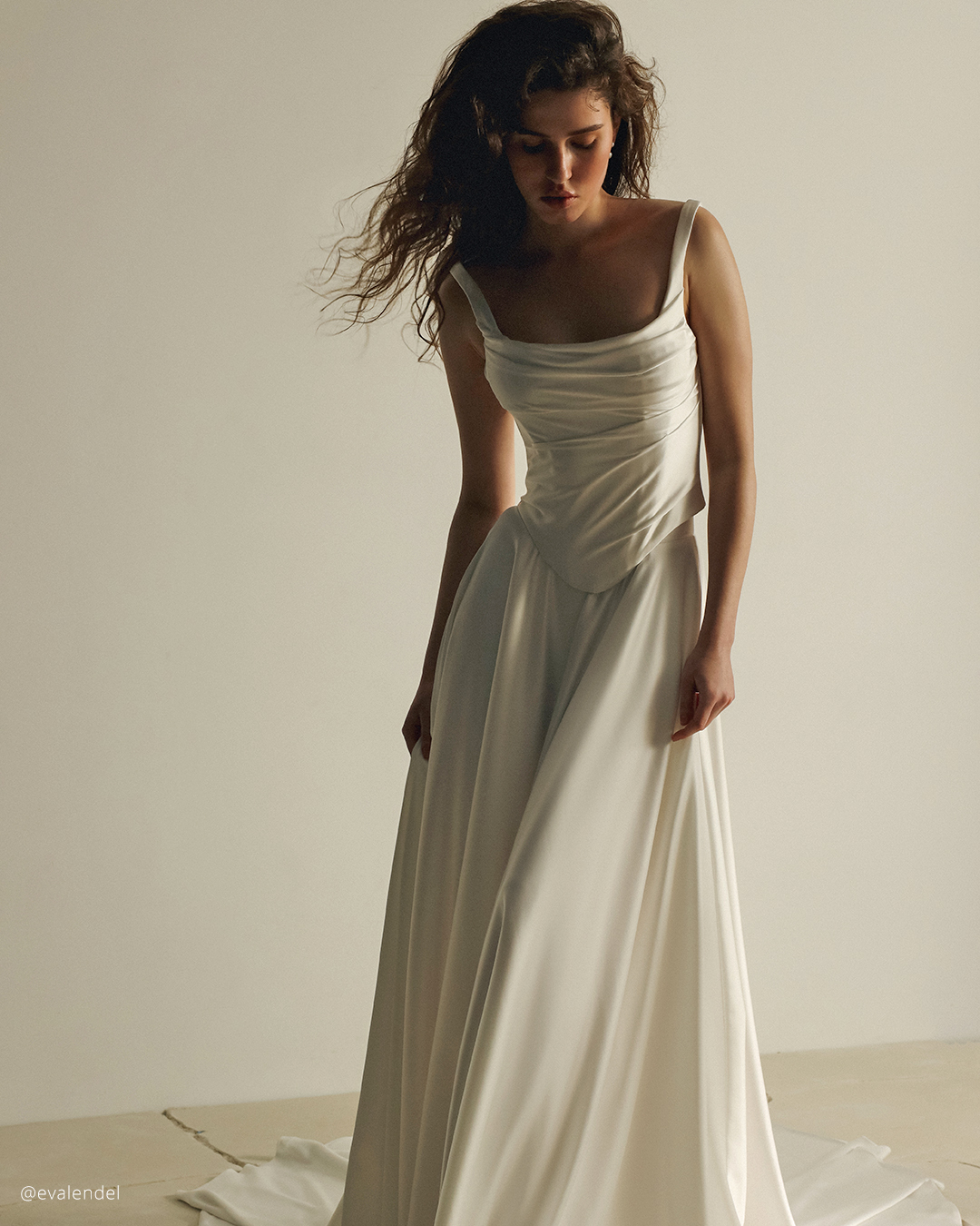 Simple Mountain Wedding Dresses