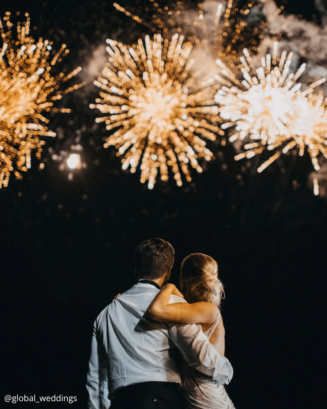 Beautiful Photos With Wedding Fireworks