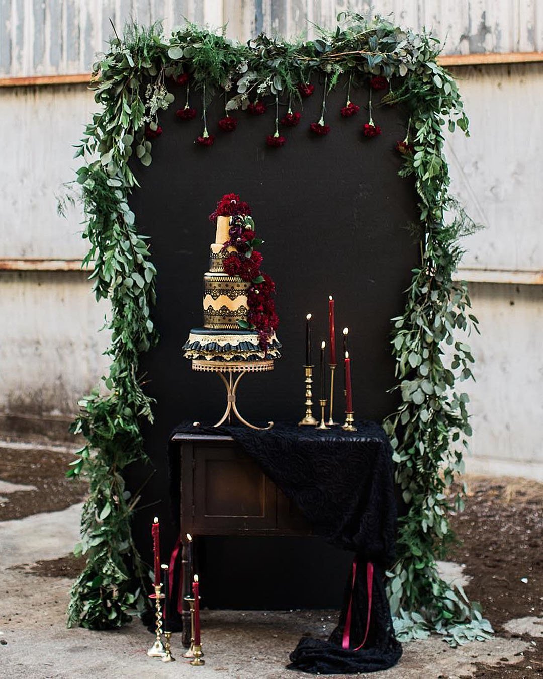 Burgundy Wedding Decor Ideas