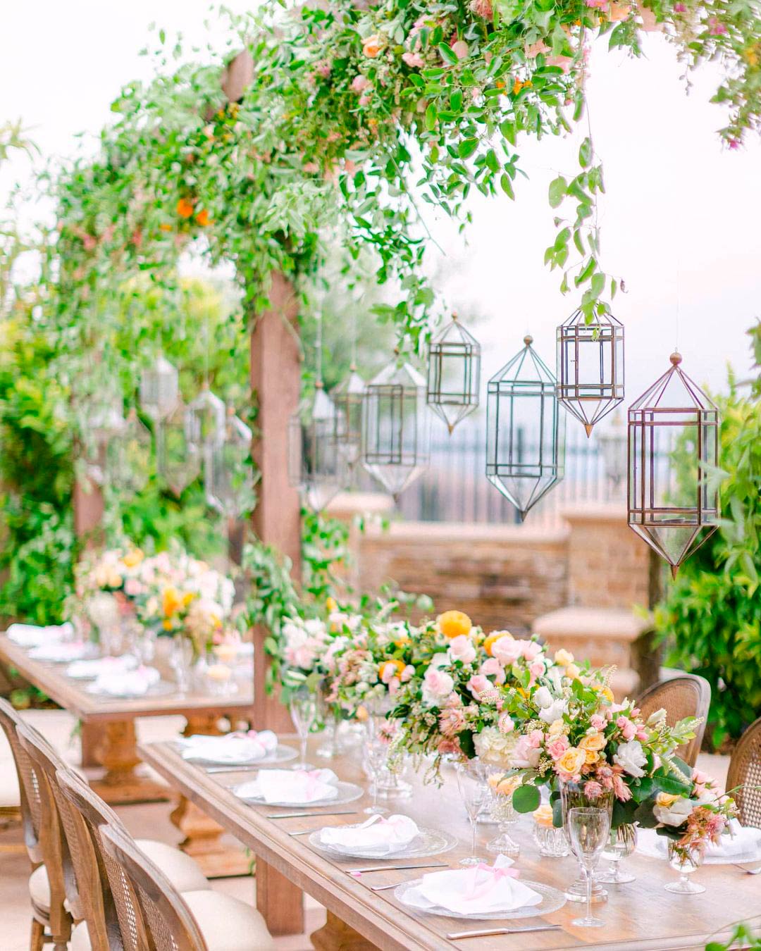 Wedding Decor Trends – Paper