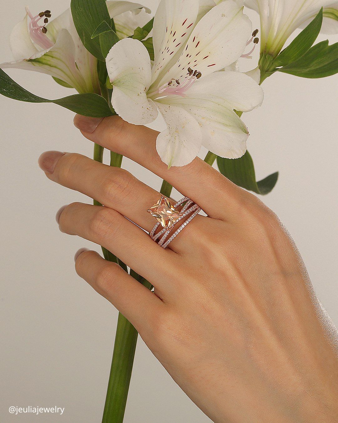 White Gold Engagement Rings