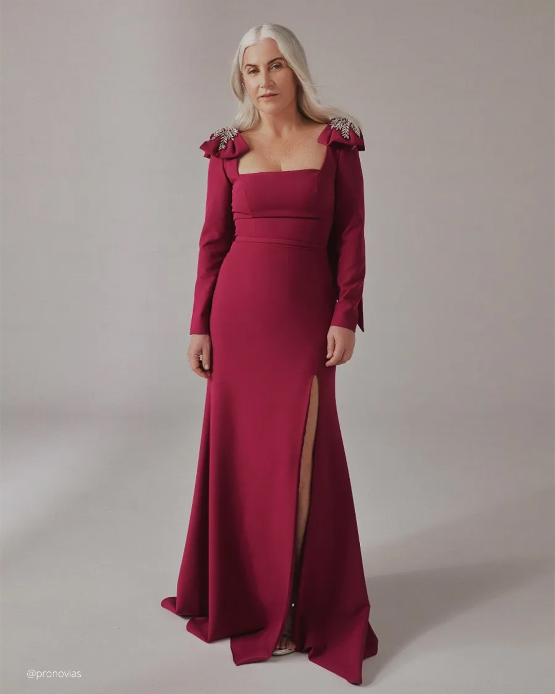 What color should mother of the bride wear?