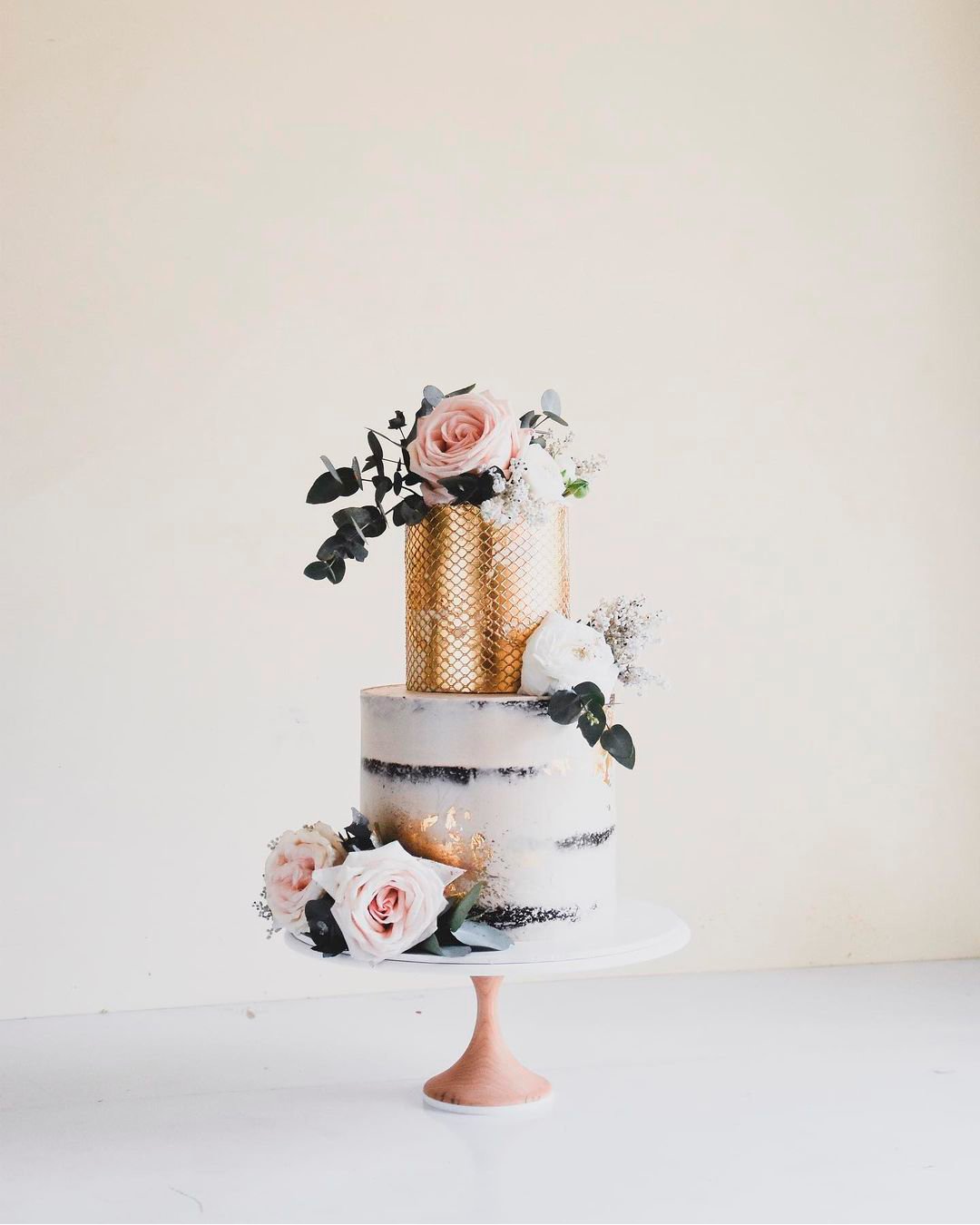 Types of Wedding Cakes Drip