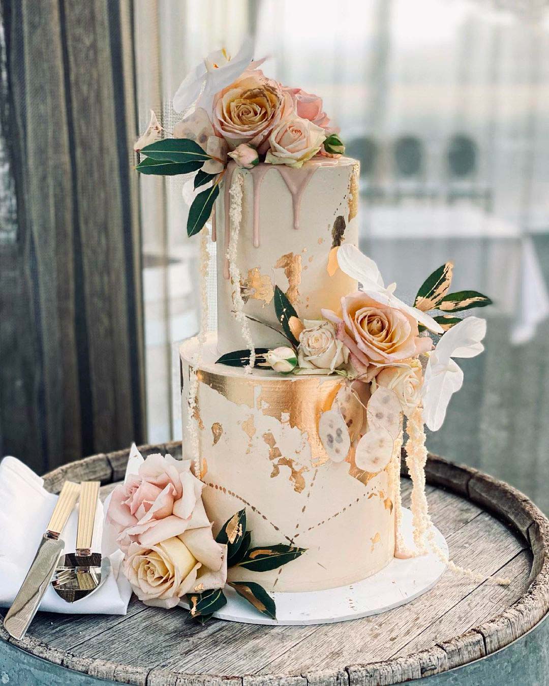 Types of Wedding Cakes Drip