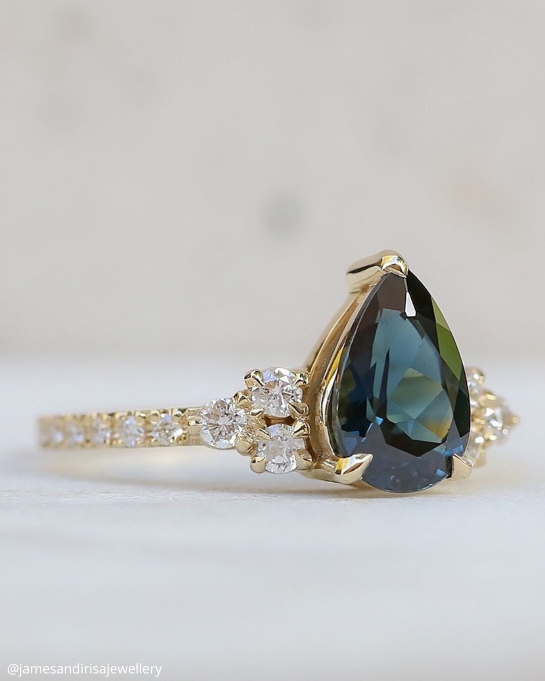 Solitaire Gold Engagement Rings