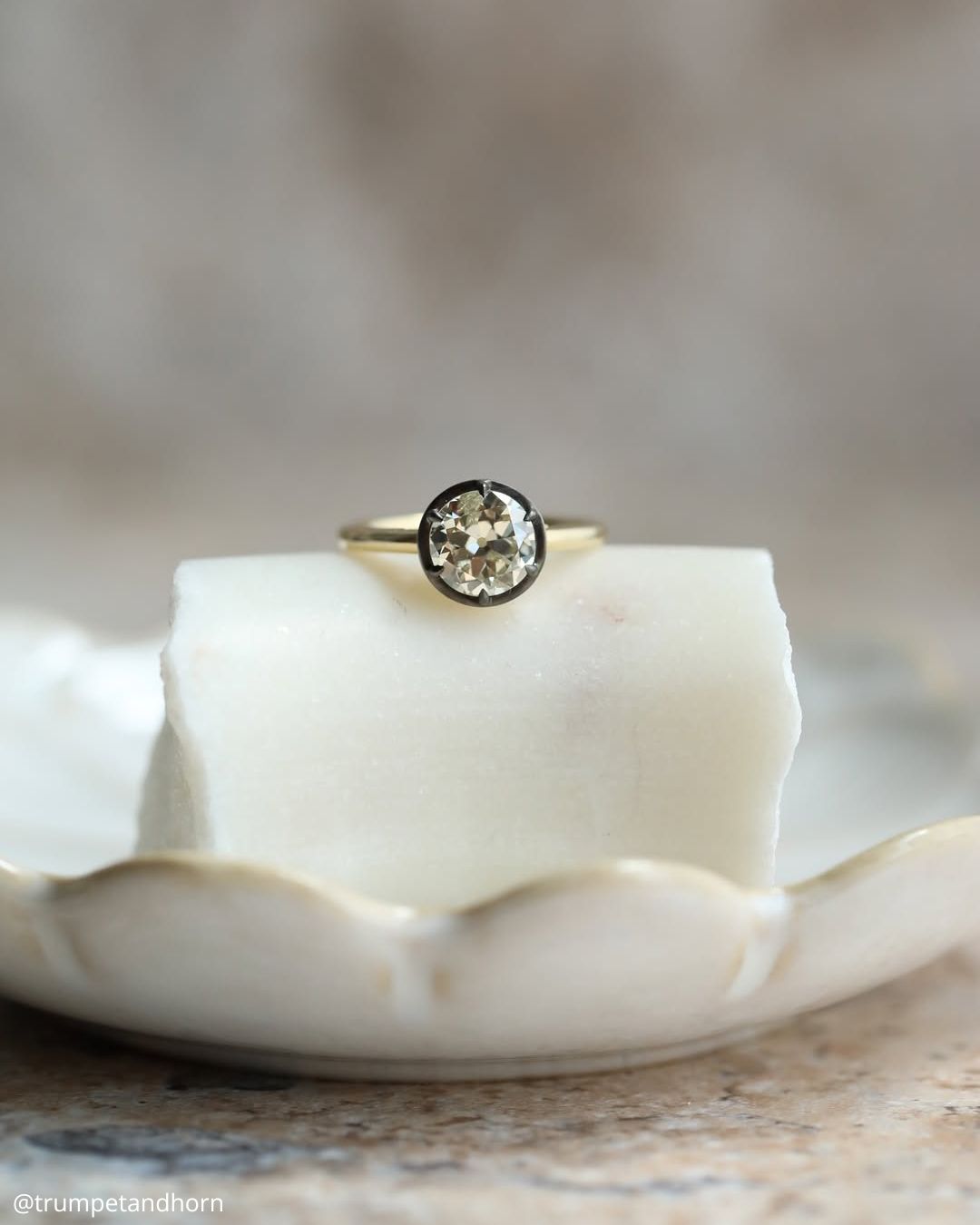 Amazing Two-Tone Modern Rings