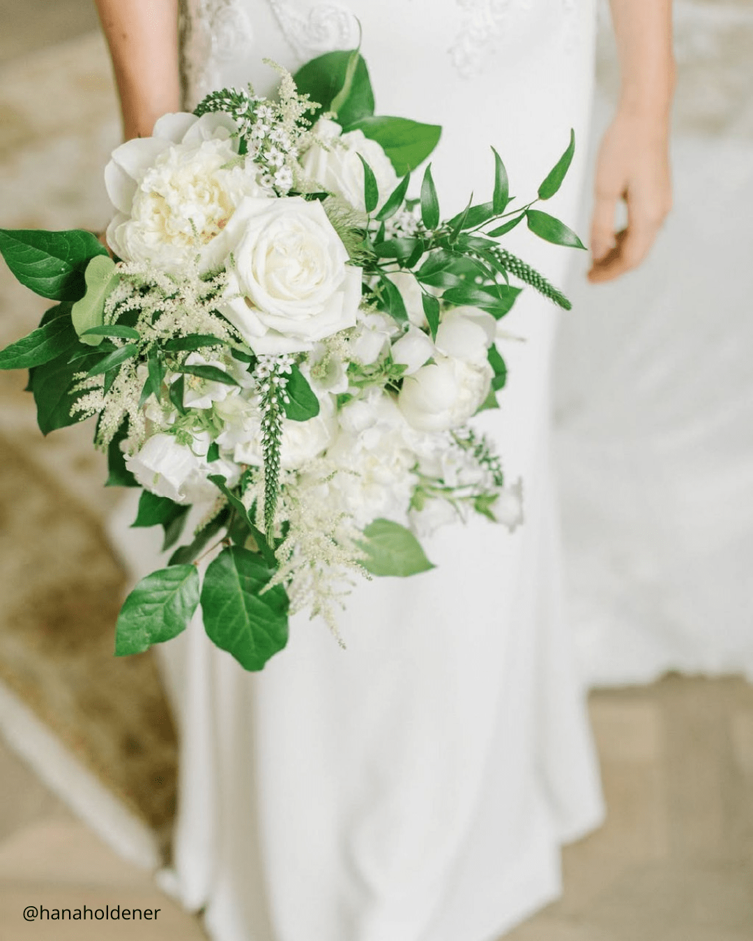 June Flowers: Romance in Full Bloom