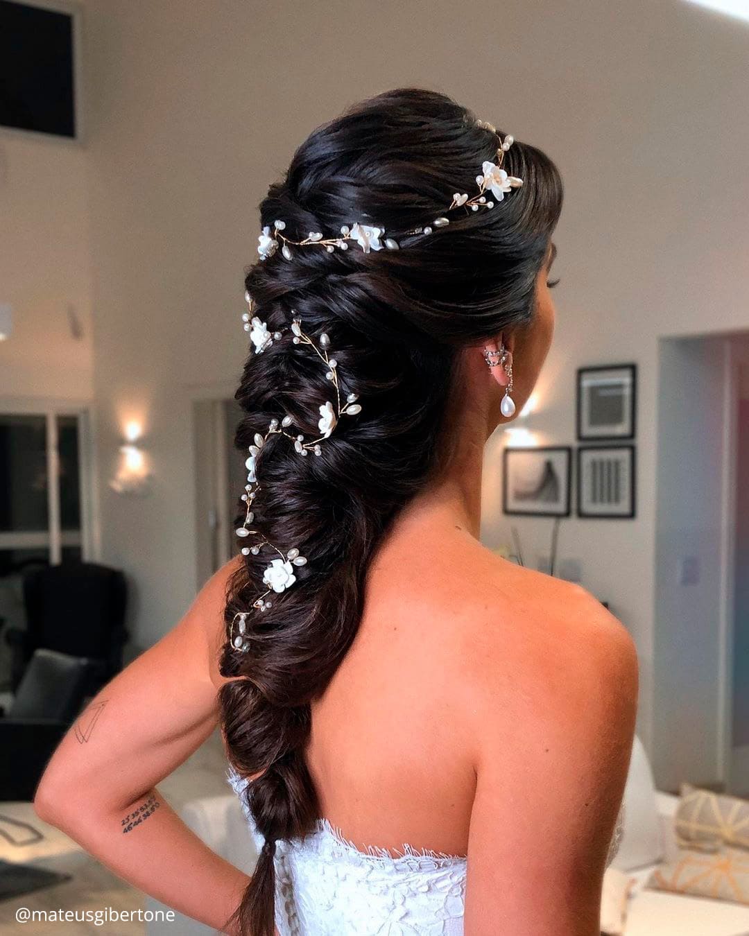 Hair Accessories in 4 Different Wedding Styles