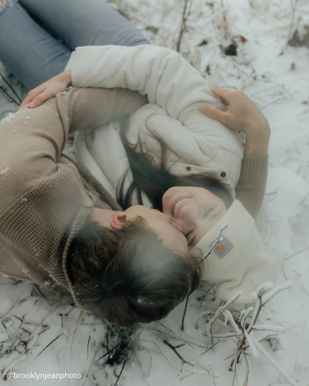 Romantic Winter Couple Photos