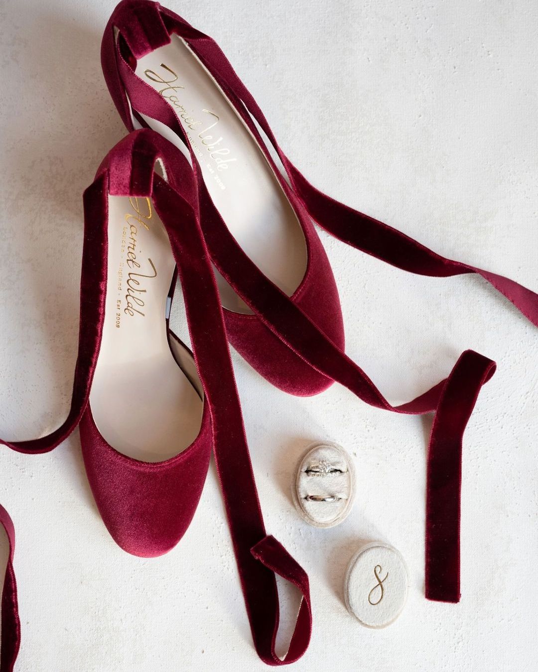 Red Shoe Ideas For Guests