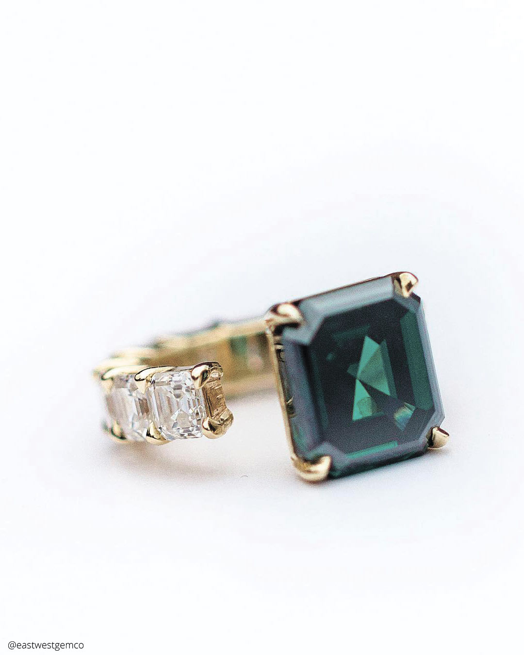 Halo Unique Rings