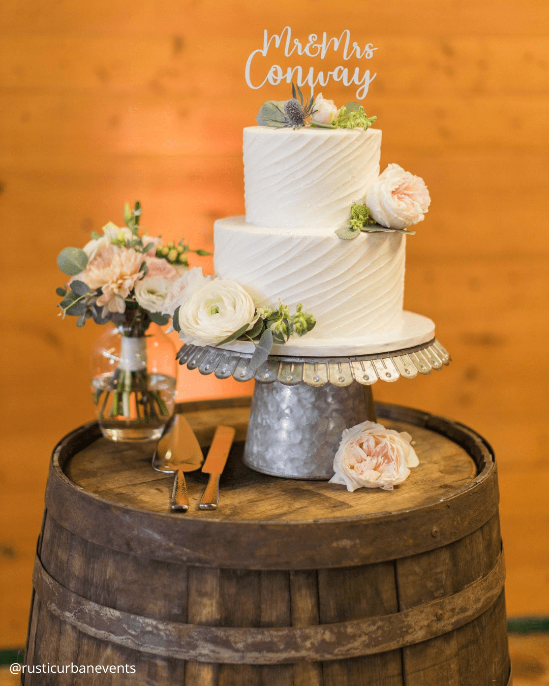 Wine Barrel Cake Stand Ideas That Look Chic