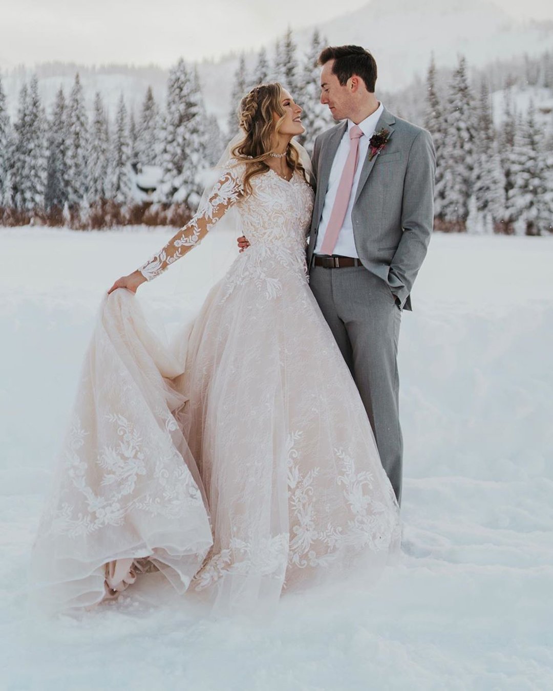 Vintage Winter Wedding Dresses
