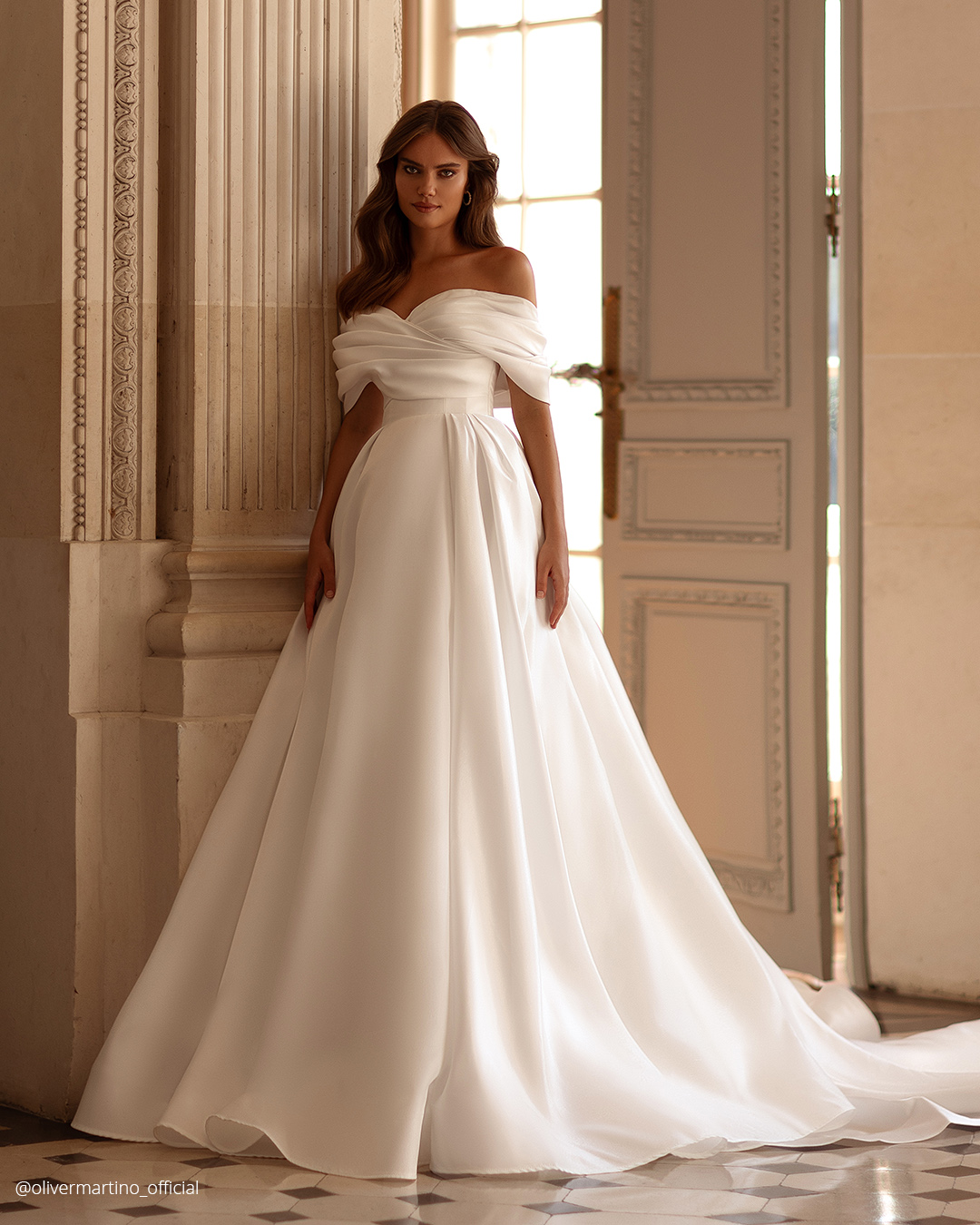 Simple Winter Wedding Dresses