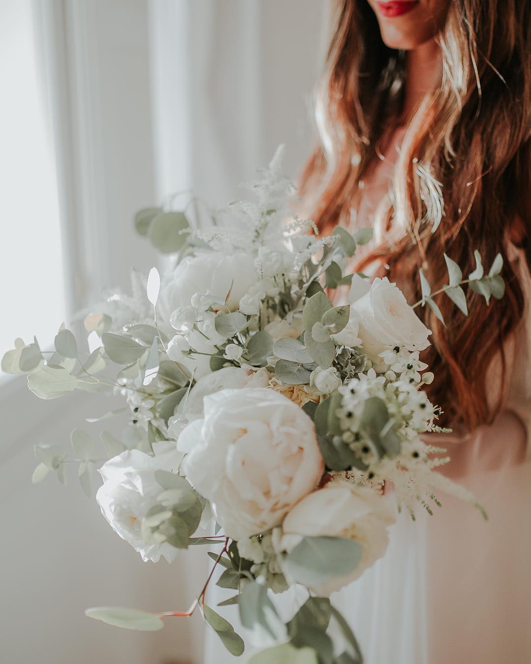 Stunning White Wedding Bouquets
