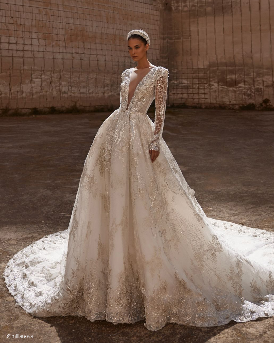 Lace Ball Gown Wedding Dresses