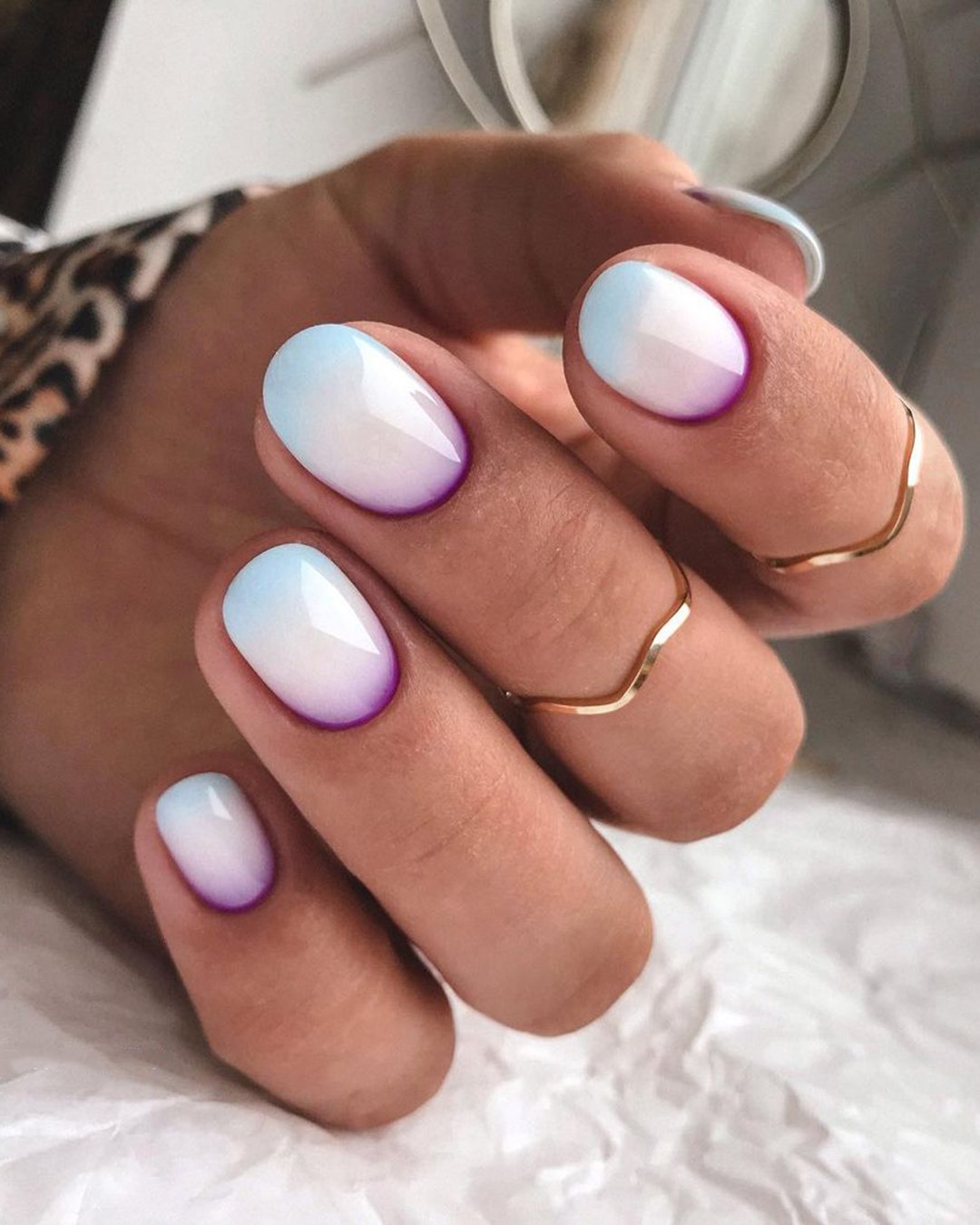 White Nail Designs With Glitter