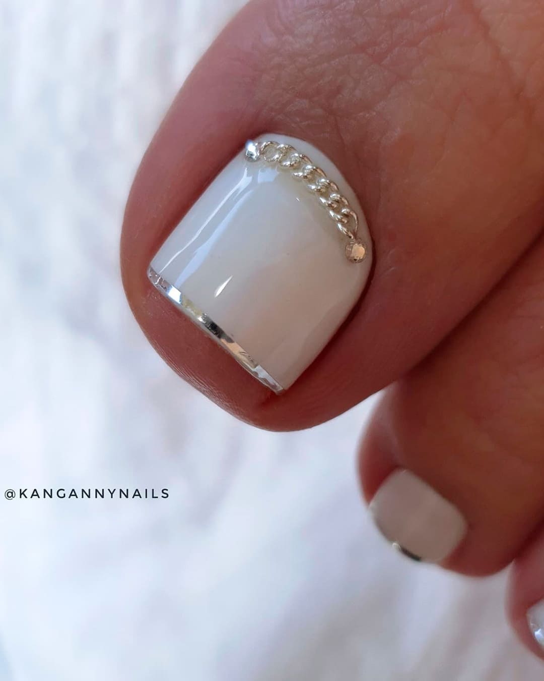Professional Nail Salon Tips: