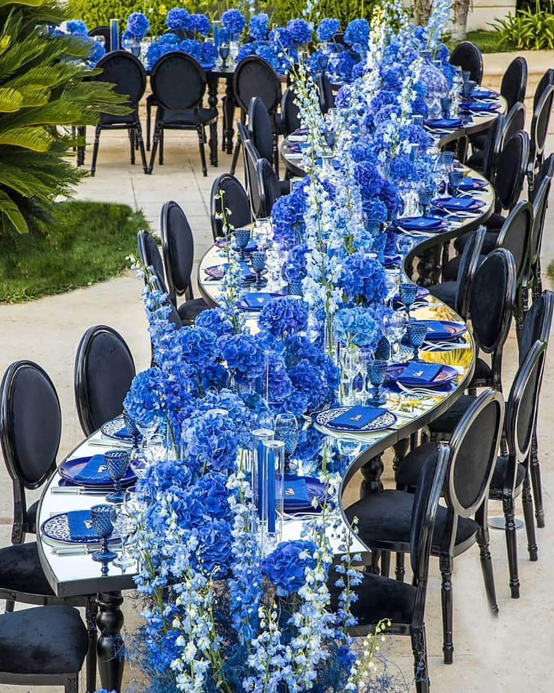 Blue And White Flower Arrangements