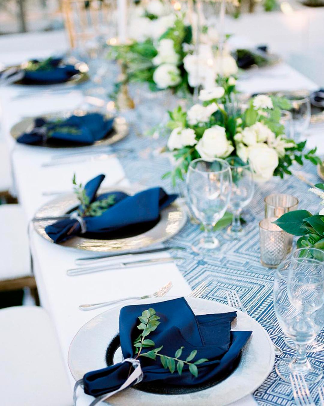 Blue And White Flower Arrangements