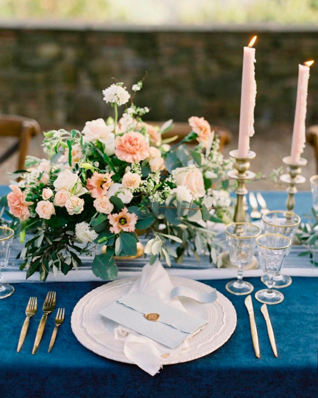 Blue And White Flower Arrangements