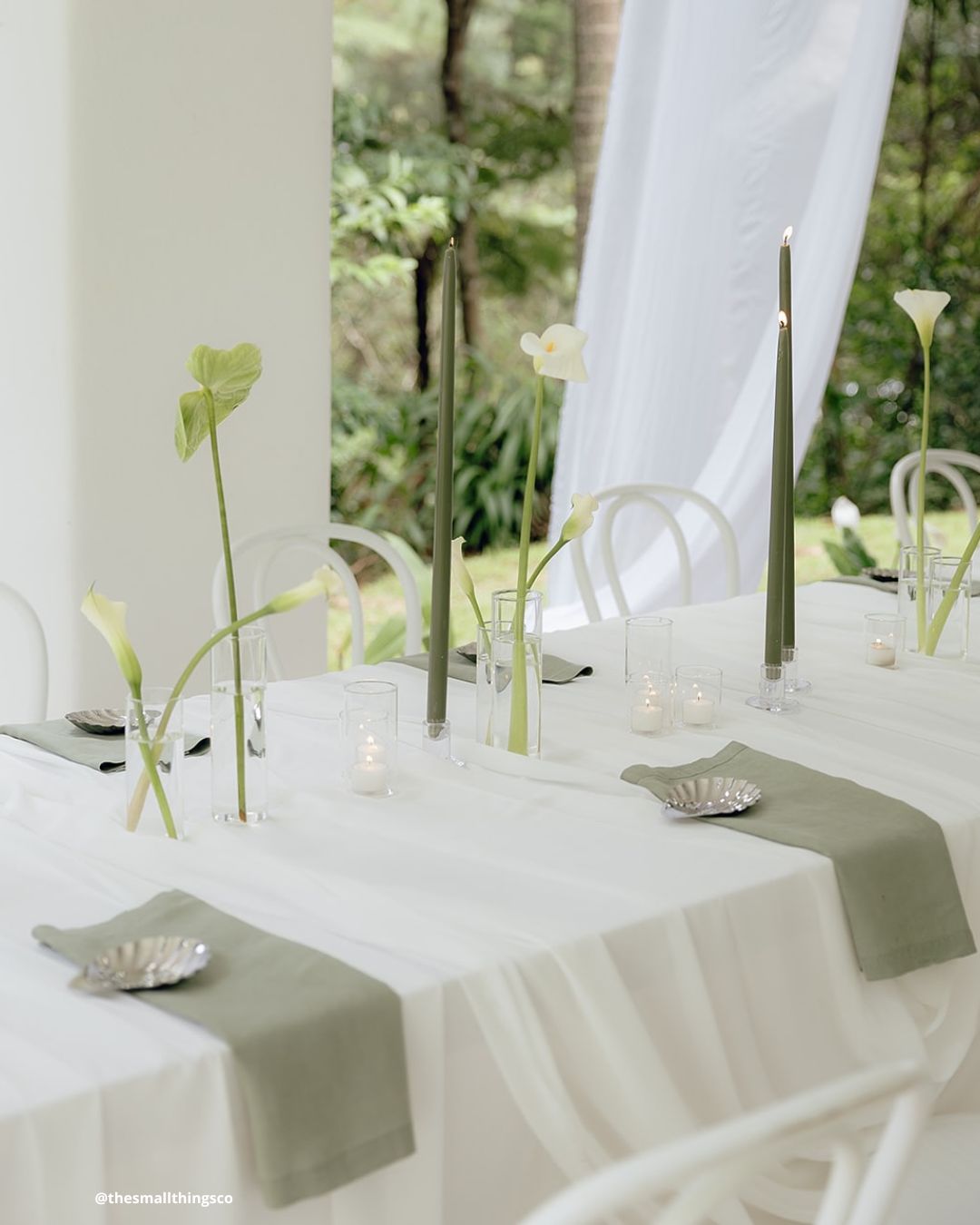 Modern Black And White Wedding Decor