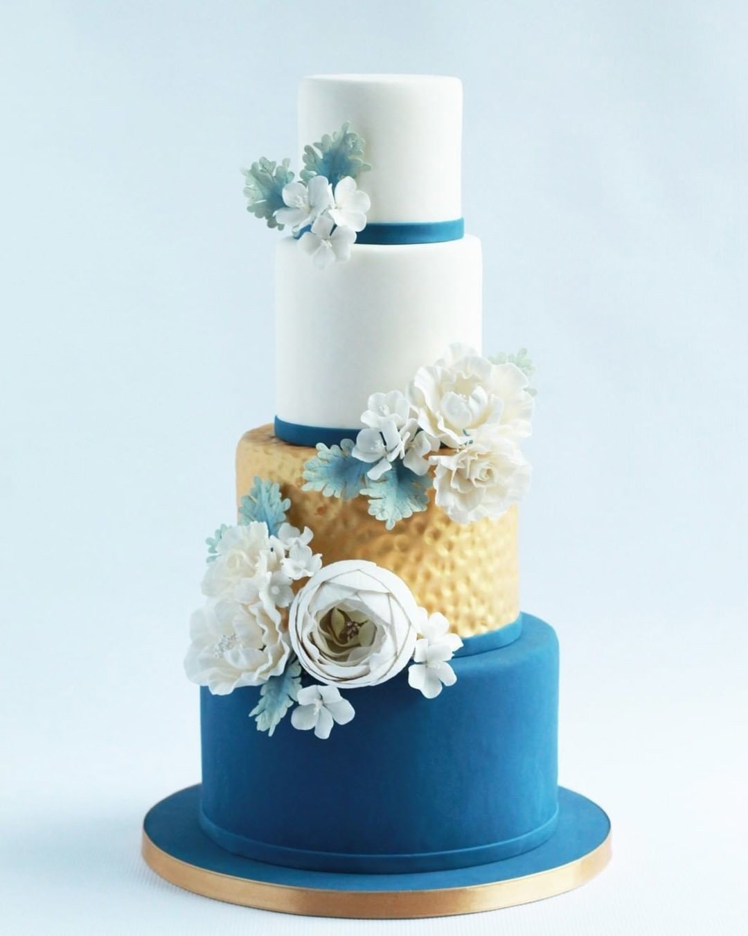 Blue-Themed Bridal Bouquets