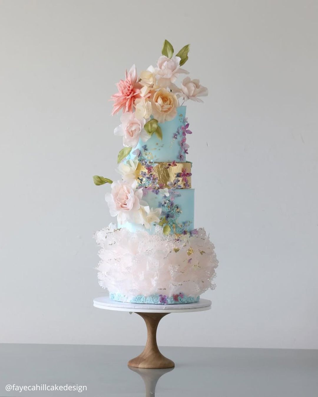 Impressive Bright Wedding Cakes