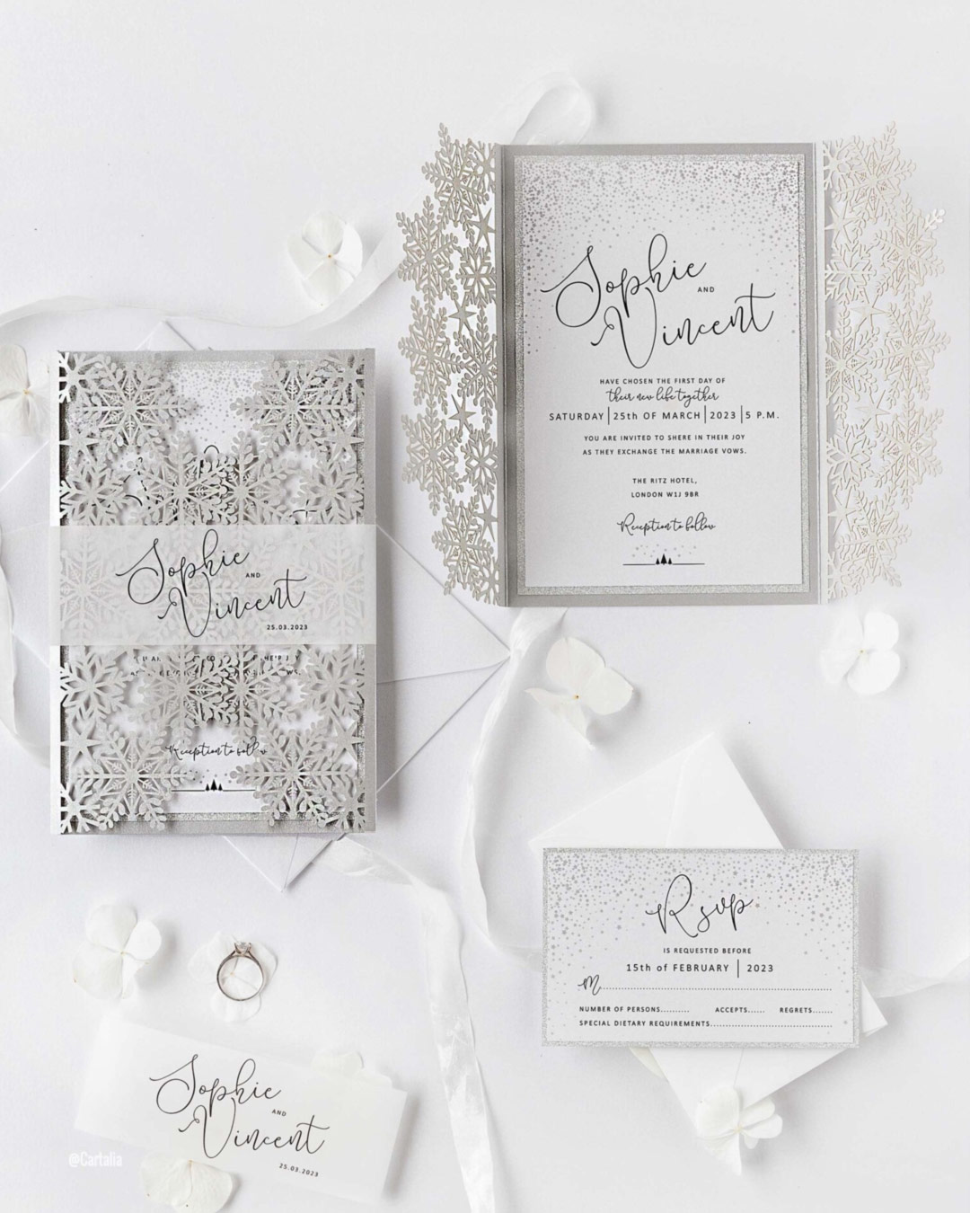 Wedding Invitations in Christmas Theme