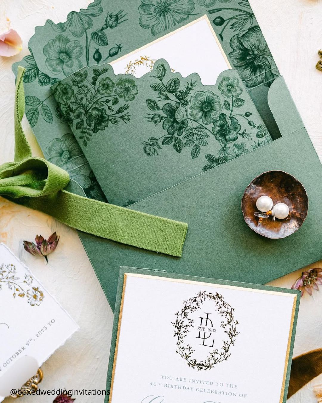 How To Make DIY Wedding Envelope