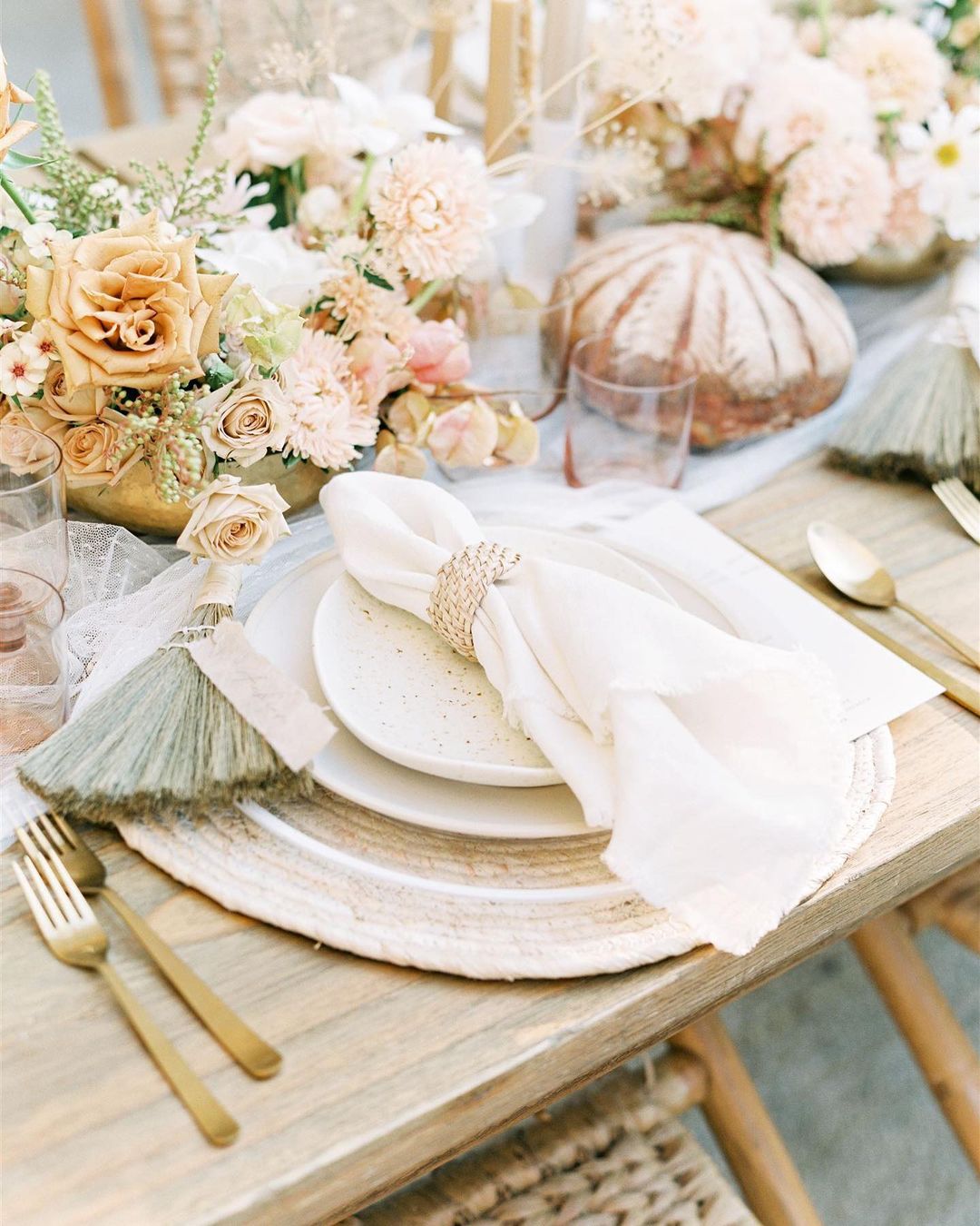 Pros and Cons of Wedding Season