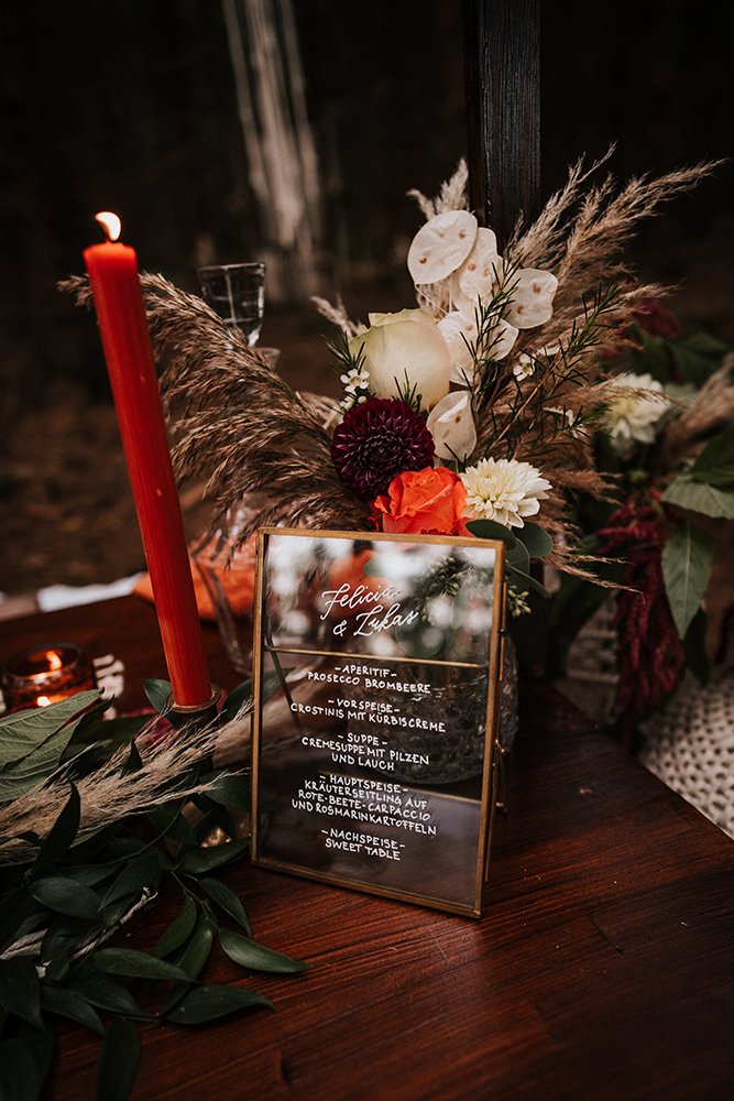 Real Big Wedding Trend: Llamas