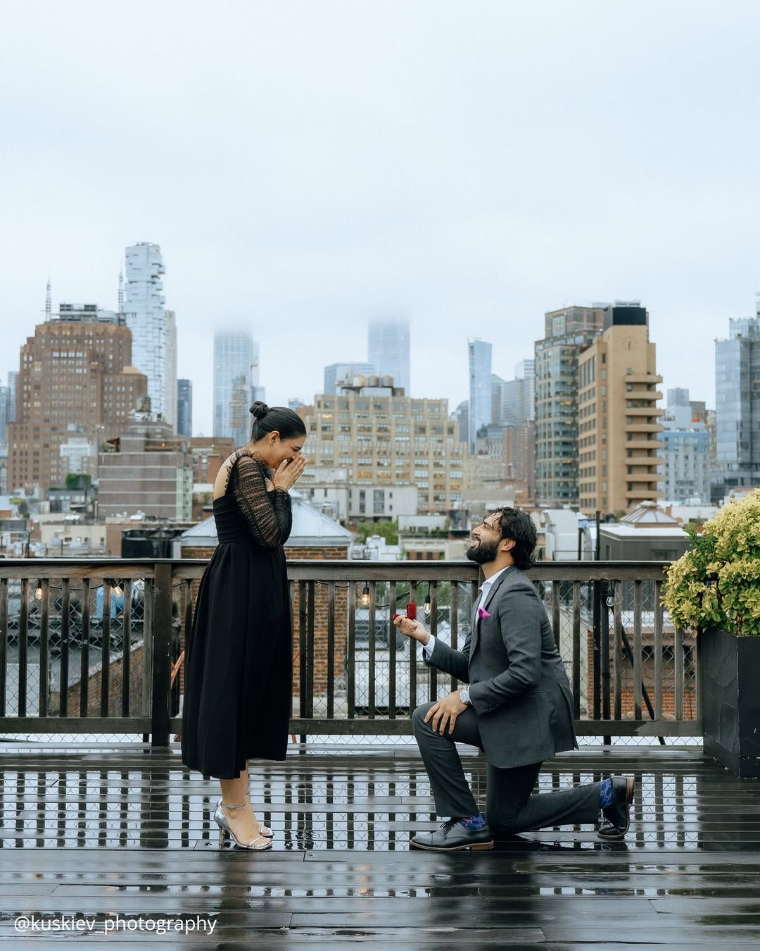 Classic Engagement Photo Poses