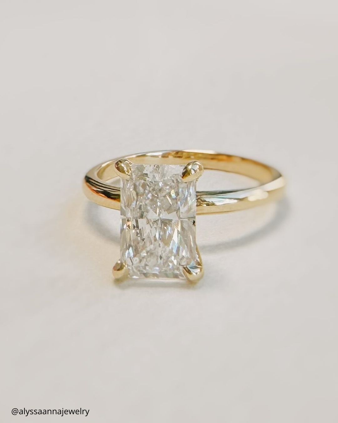 Simple Engagement Rings For Women