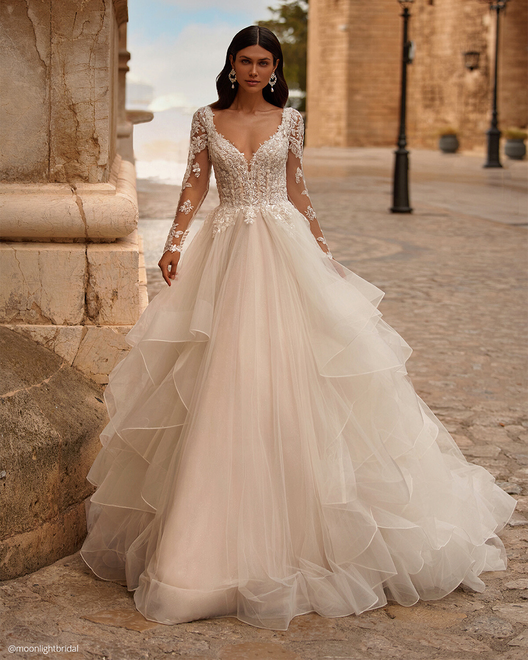 Ball Gown & A-Line Bridal Gowns