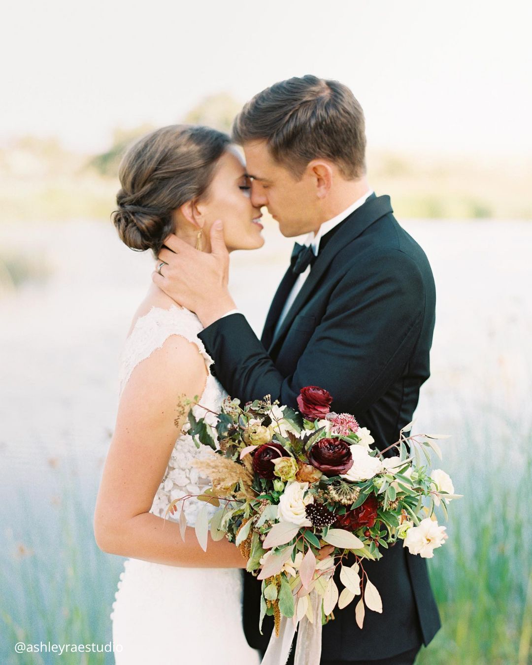 Capturing Huge Wedding Couple Moments