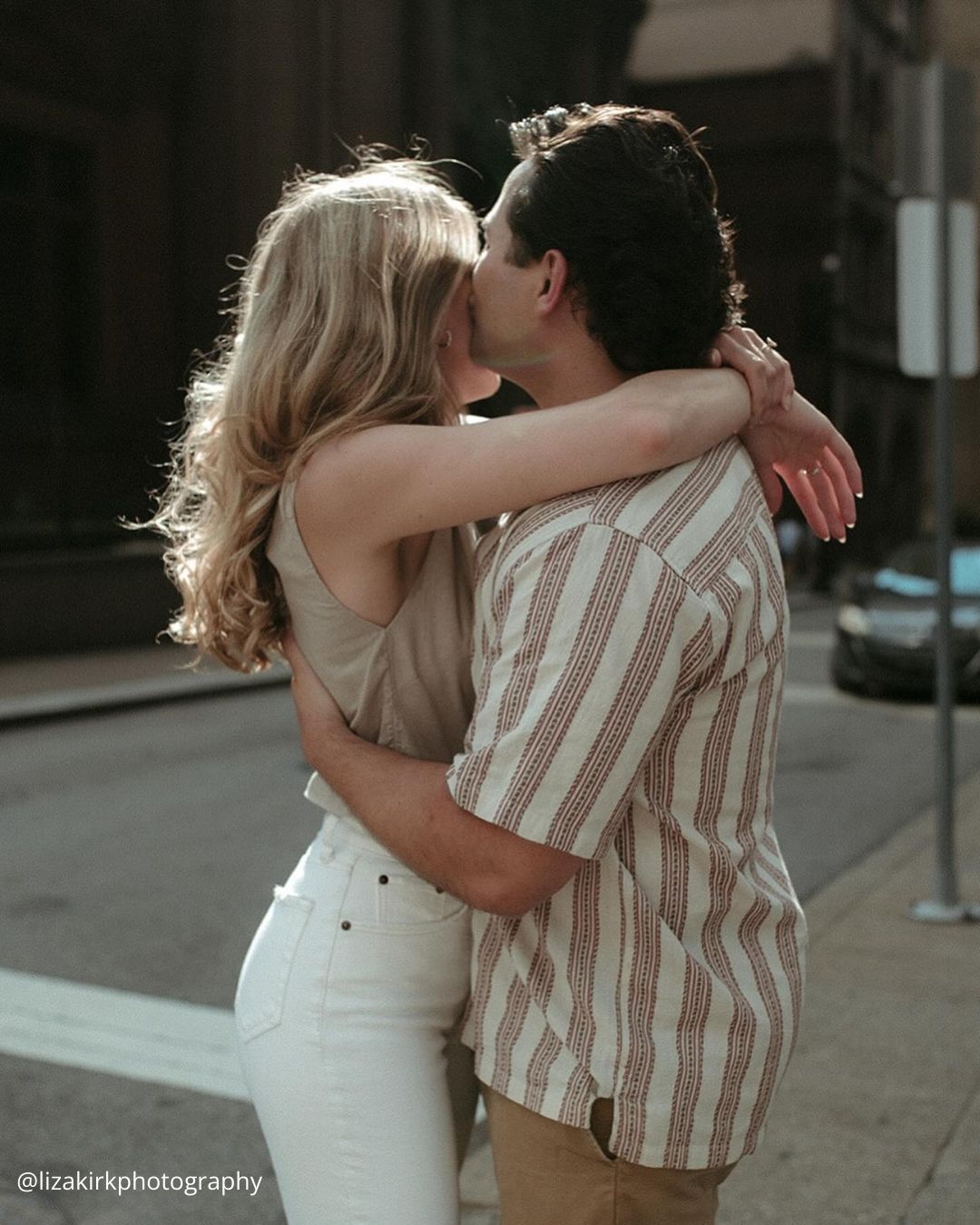 Outdoor Honeymoon Photo Ideas