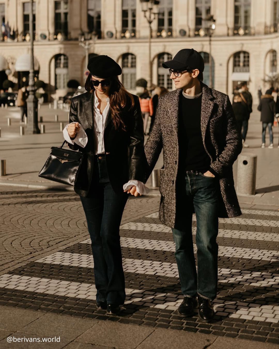 Outdoor Honeymoon Photo Ideas