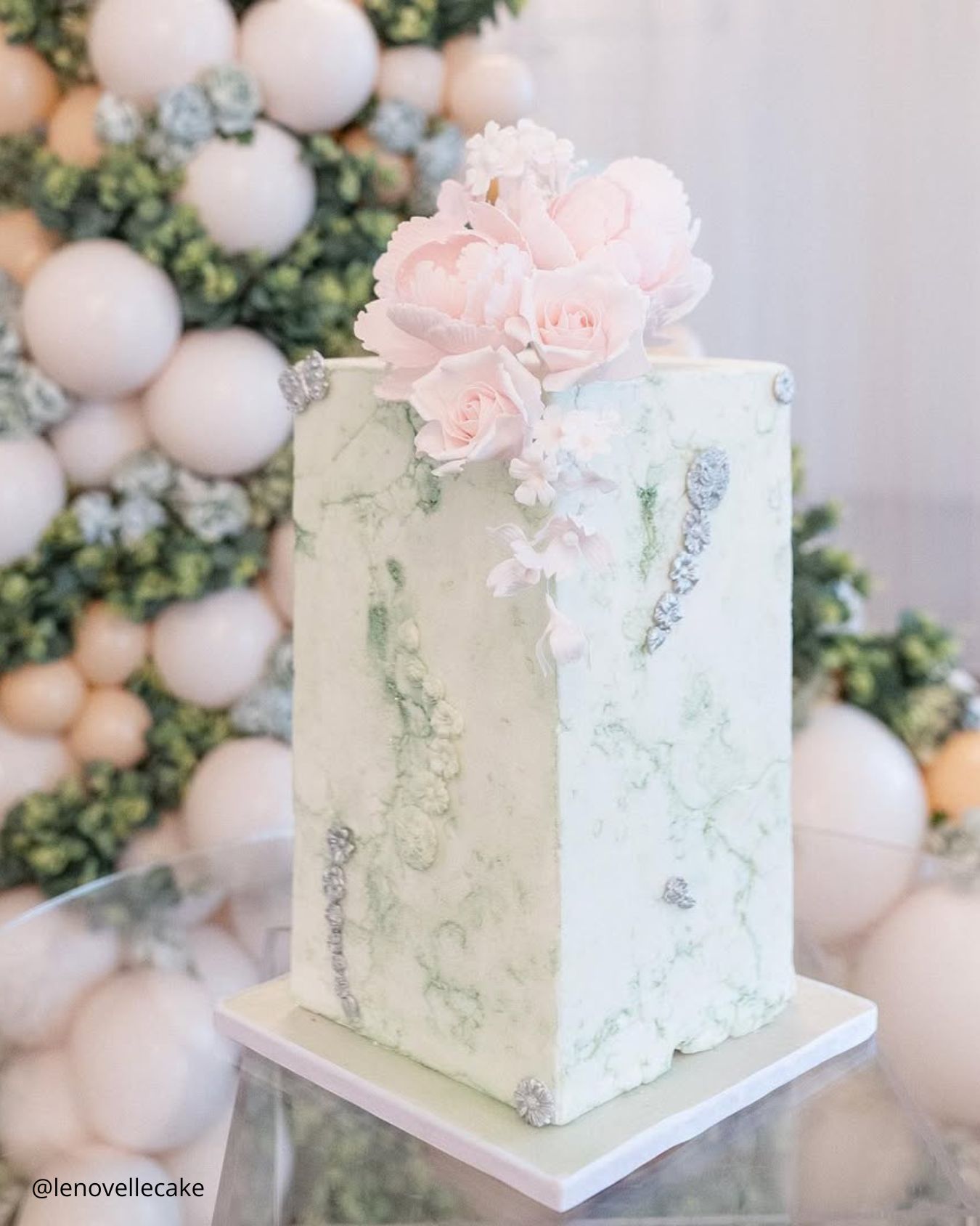 Wedding Cakes With Greens