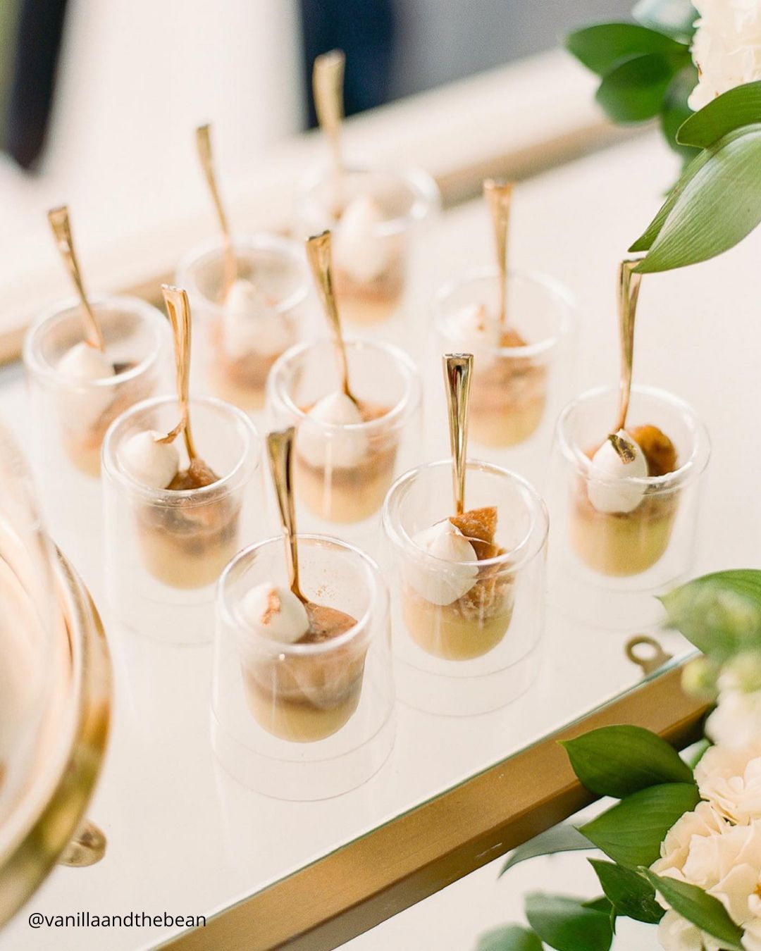 How do you keep a wedding cake cool in the summer?