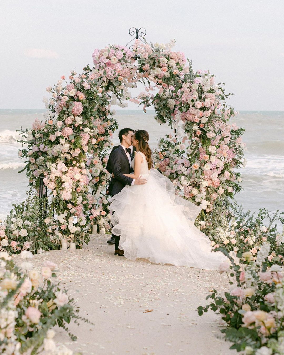 Breezy Beach Wedding Inspiration