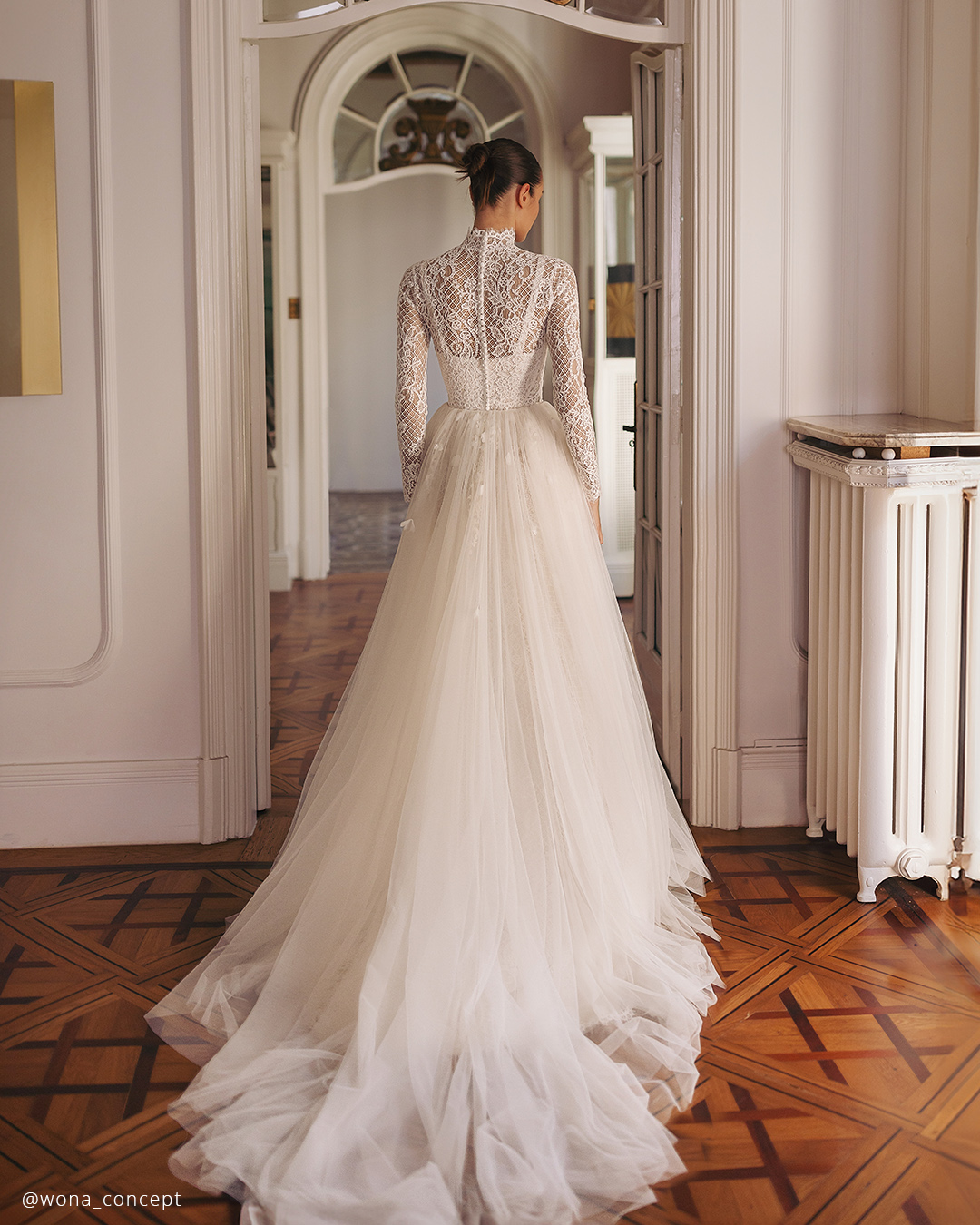 Delicate Lace Bridal Gowns