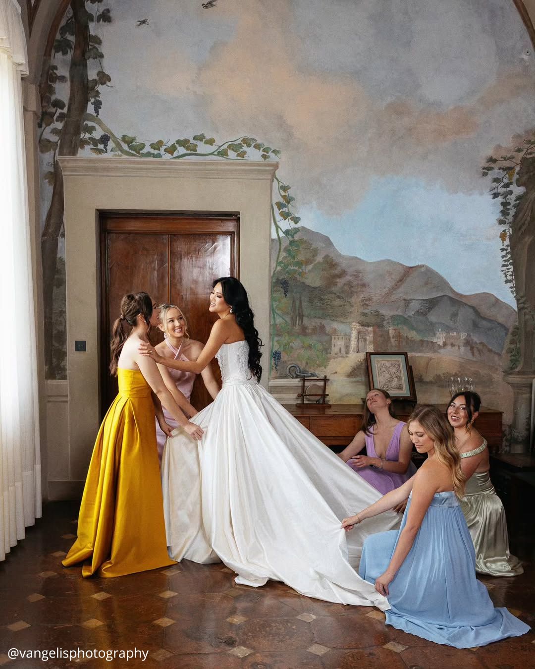 Getting Ready On The Wedding Day Morning