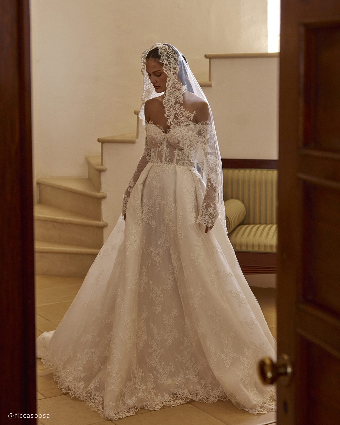 Off The Shoulder Long Sleeve Wedding Dresses