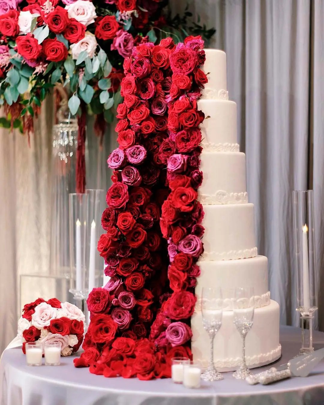 Red And White Wedding Aisle Decorations